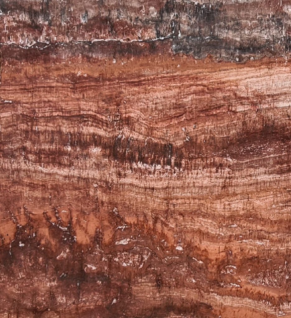 MÁRMOL TRAVERTINO ROJO NACIONAL